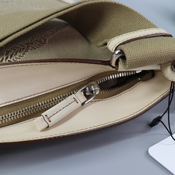 PRADA Shoulder Bag - Picture 9 of 16